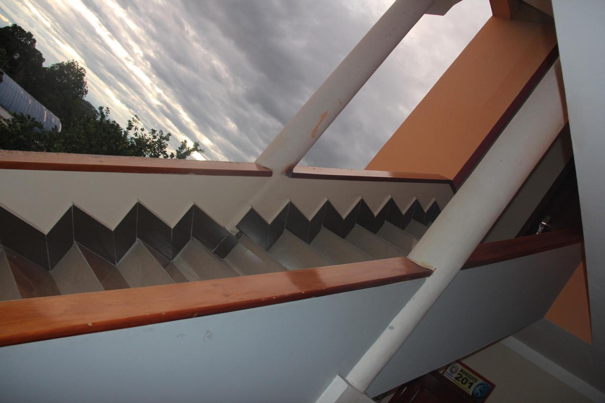 Hotel Platinum Class Nueva Loja Exterior foto
